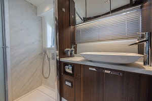 The Edge IV 60ft Sunseeker Yacht For Sale