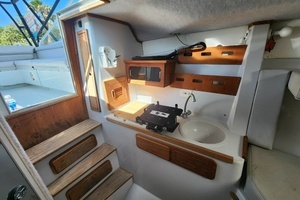 2001 Contender 35 Side Console thumbnail 12