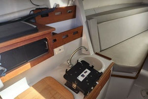 2001 Contender 35 Side Console thumbnail 13
