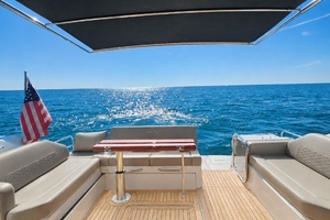 2019 Sea Ray 520 Sundancer thumbnail 21
