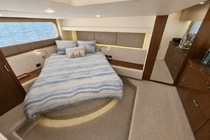 2019 Sea Ray 520 Sundancer thumbnail 42