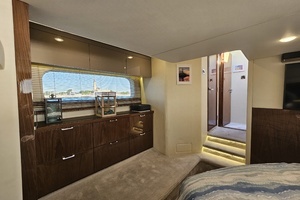 2019 Sea Ray 520 Sundancer thumbnail 46