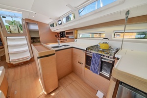 48FT (14.78M) JEANNEAU