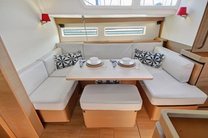 48FT (14.78M) JEANNEAU