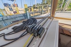 2019 Jeanneau Sun Odyssey 490 thumbnail 89