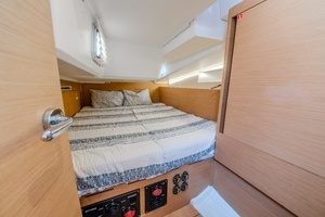 2019 Jeanneau Sun Odyssey 490 thumbnail 44