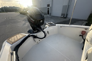 13ft Boston Whaler Yacht For Sale