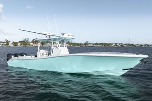 2018 Yellowfin 36 thumbnail 2