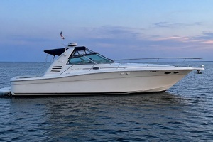 1999 Sea Ray 370 Express thumbnail 1