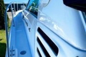 1999 Sea Ray 370 Express thumbnail 4