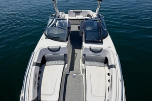 30ft Chaparral Yacht For Sale