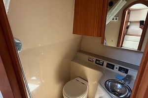 33ft Rampage Yacht For Sale