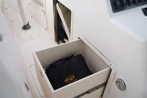 27ft Grady White Yacht For Sale