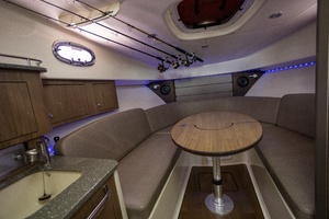31ft Boston Whaler Yacht For Sale