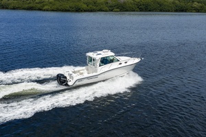 31ft Boston Whaler Yacht For Sale