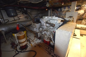 The Cowboy s Hat 50ft Hatteras Yacht For Sale