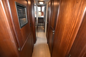 The Cowboy s Hat 50ft Hatteras Yacht For Sale