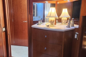 53ft Carver Yacht For Sale