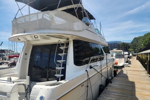 53ft Carver Yacht For Sale