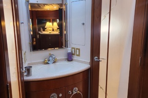 53ft Carver Yacht For Sale