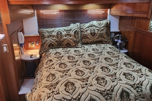53ft Carver Yacht For Sale