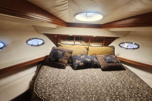 53ft Carver Yacht For Sale