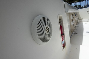 2007 Boston Whaler 270 OUTRAGE thumbnail 4