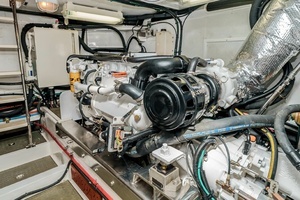 2005 Offshore Yachts Pilothouse thumbnail 38