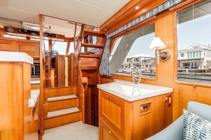 2005 Offshore Yachts Pilothouse thumbnail 22