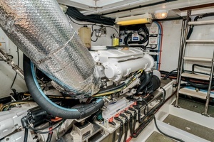 2005 Offshore Yachts Pilothouse thumbnail 37