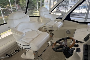 58FT (17.68M) SEA RAY