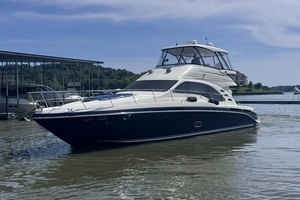  2005 Sea Ray 550 SEDAN BRIDGE Yacht For Sale in Lake Ozark MO