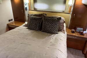 58FT (17.68M) SEA RAY