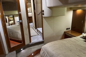 58FT (17.68M) SEA RAY
