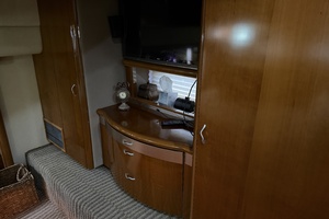 58FT (17.68M) SEA RAY