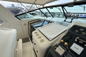 1995 Tiara Yachts 4000 Express thumbnail 20