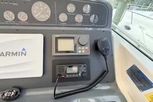 1995 Tiara Yachts 4000 Express thumbnail 31