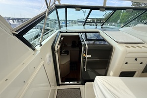 1995 Tiara Yachts 4000 Express thumbnail 24
