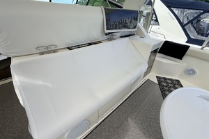 1995 Tiara Yachts 4000 Express thumbnail 18