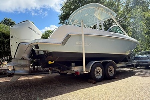 23ft Boston Whaler Yacht For Sale