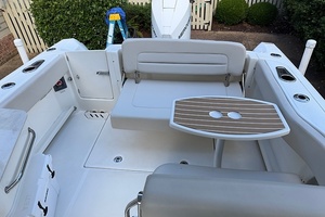 23ft Boston Whaler Yacht For Sale