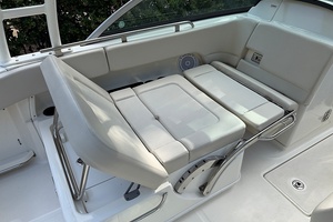 23ft Boston Whaler Yacht For Sale
