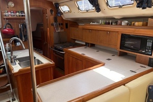 INNISFREE 46ft Hunter Yacht For Sale