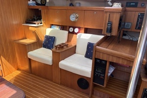 INNISFREE 46ft Hunter Yacht For Sale