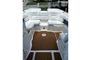 JUST ADD WATER 27ft Sea Ray Yacht For Sale
