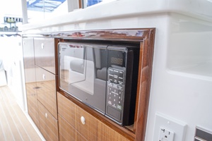 38ft MJM Yacht For Sale
