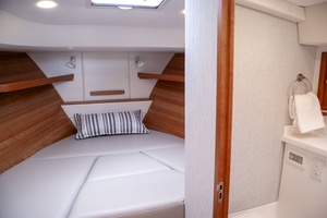 38ft MJM Yacht For Sale