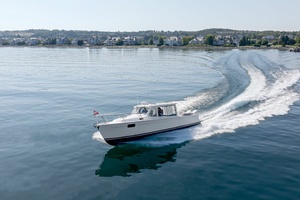 38ft MJM Yacht For Sale