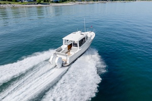 38ft MJM Yacht For Sale