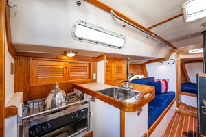 Black Griffon 41ft J Boats Yacht For Sale